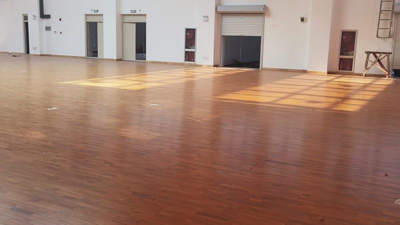 锁扣地板价格：如何选择性价比高的产品